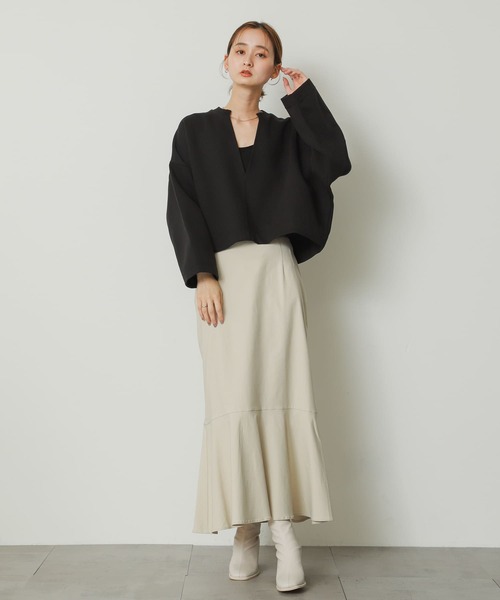 SENSE OF PLACE by URBAN RESEARCH（センスオブプレイスバイアーバンリサーチ）の「Vネッククロップドトップ（Tシャツ/カットソー・レディース・ブラック/パープル/アイボリー・ONE）」の18枚目の写真