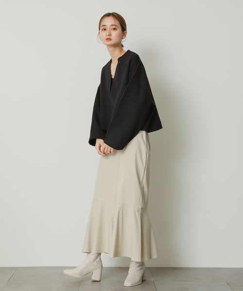 SENSE OF PLACE by URBAN RESEARCH（センスオブプレイスバイアーバンリサーチ）の「Vネッククロップドトップ（Tシャツ/カットソー・レディース・ブラック/パープル/アイボリー・ONE）」の19枚目の写真