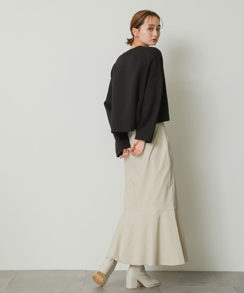 SENSE OF PLACE by URBAN RESEARCH（センスオブプレイスバイアーバンリサーチ）の「Vネッククロップドトップ（Tシャツ/カットソー・レディース・ブラック/パープル/アイボリー・ONE）」の21枚目の写真