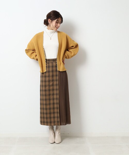 DRESKIP(ドレスキップ)の「◆チェック柄×サイドプリーツ Aラインスカート(スカート・レディース・ブラック系1/ブルー系その他3/キャメル・04/02/03)」の4枚目の写真