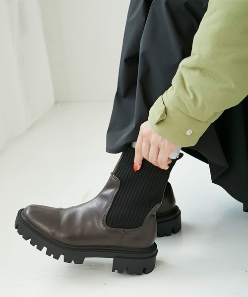 Chaco closet（チャコ クローゼット）の「タンクソールソックスブーツ（ブーツ・レディース・オリーブ/ブラック/ブラウン・M/L/S）」の14枚目の写真