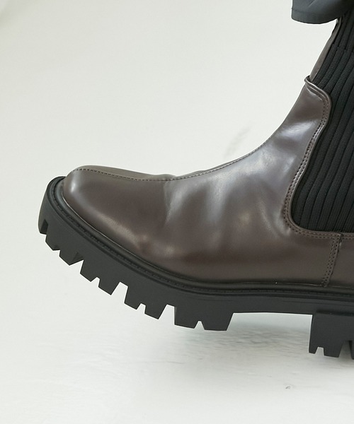 Chaco closet（チャコ クローゼット）の「タンクソールソックスブーツ（ブーツ・レディース・オリーブ/ブラック/ブラウン・M/L/S）」の16枚目の写真