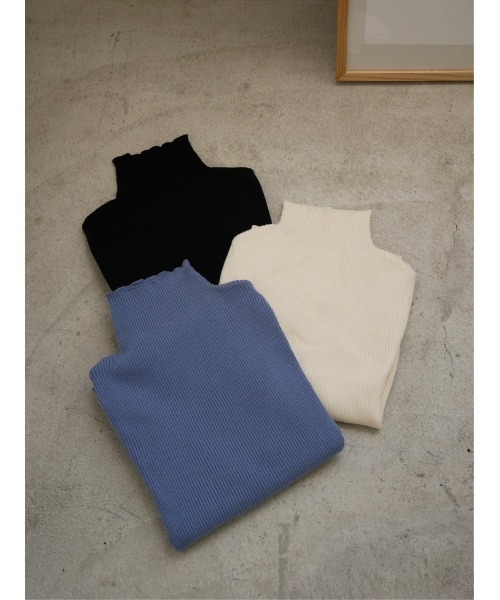 TRUNC（トランクエイティーエイト）の「Finger Hole Rib Turtleneck（ニット/セーター・レディース・ブラック/アイボリー/ブルー・FREE）」の21枚目の写真