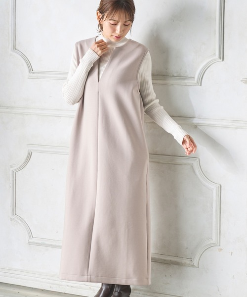 Honeys（ハニーズ）の「キーネックジャンパースカート（ジャンパースカート・レディース・ブラック/グレイッシュベージュ/カーキ・M/S/3L/LL/L）」の9枚目の写真