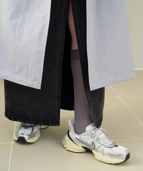 emmi（エミ）の「【emmi atelier】シアーハイソックス（ソックス/靴下・レディース・パープル/ライトブルー/グレー・FREE）」の14枚目の写真