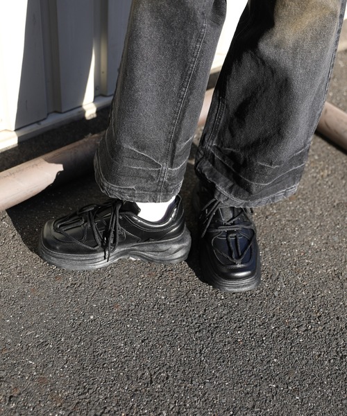 shoes365(シューズスリーシックスファイヴ)の「【shoes365】個性装飾靴紐 スクエアトゥ厚底スニーカー(スニーカー・メンズ・ブラック・24.5cm/26.5cm/25.0cm/27.0cm/25.5cm/26.0cm)」の15枚目の写真