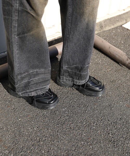 shoes365(シューズスリーシックスファイヴ)の「【shoes365】個性装飾靴紐 スクエアトゥ厚底スニーカー(スニーカー・メンズ・ブラック・24.5cm/26.5cm/25.0cm/27.0cm/25.5cm/26.0cm)」の5枚目の写真