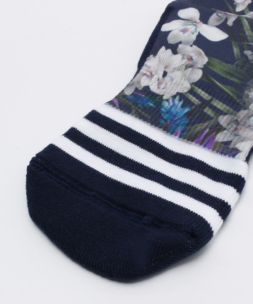 adidas（アディダス）の「オリジナルス 靴下[DARK FLORAL SOCKS]（ソックス/靴下・レディース・ブルー系その他・24.0～26.0cm/27.0～29.0cm/22.0～24.0cm）」の4枚目の写真