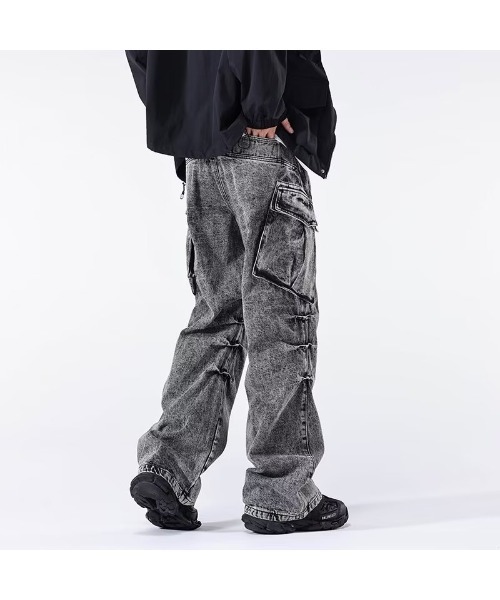 TopIsm(トップイズム)の「タックフレア デニムパンツ(デニムパンツ・メンズ・ブラック・L/M)」の3枚目の写真