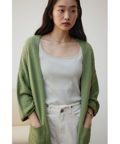 AZUL by moussy（アズールバイマウジー）の「ヘリンボーンニットカーディガン（カーディガン/ボレロ・レディース・ブラック/ライトベージュ/ライトカーキ・FREE）」の4枚目の写真