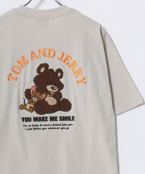 Tom＆Jerry（トムアンドジェリー）の「Tom＆Jerry/トムとジェリー キャラクター ヴィンテージプリント フロント バックサガラ刺繍 オーバーサイズ半袖Tシャツ レディース メンズ（Tシャツ/カットソー・レディース・モスグリーン/スミクロ/オフホワイト/ブルーグリーン/ピンク系その他/ブラック/グレイッシュブルー/ホワイト系その他/チャコール/ブラック系その他/ライトブルー/ホワイト/ホワイト系その他2/ブラック系その他5/ブルー系その他2/ホワイト系その他7/ホワイト系その他6/ホワイト系その他3/ブラック系その他2/ブルー系その他/ホワイト系その他5/グレイッシュベージュ/ホワイト系/ブルー系その他3/グレー系その他/ホワイト系その他4/ブラック系その他3/ブラック系その他4/ブラック系その他6・LL/L/M）」の21枚目の写真