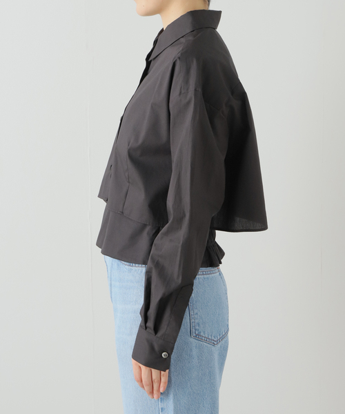 noble ブラックトップス　ブラウス　キャミセット Noble（ノーブル）の「シャーリングキャミクロップドシャツセット