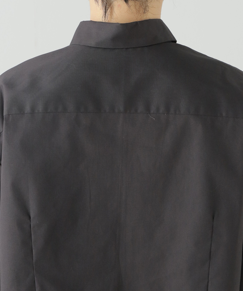 noble ブラックトップス　ブラウス　キャミセット Noble（ノーブル）の「シャーリングキャミクロップドシャツセット