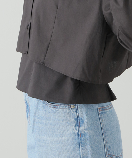 noble ブラックトップス　ブラウス　キャミセット Noble（ノーブル）の「シャーリングキャミクロップドシャツセット