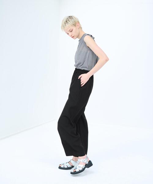 LANVIN en Bleu(ランバンオンブルー)の「ベネシャンウエストゴムワイドパンツ(その他パンツ・レディース・オフホワイト/ブラック・36/38)」の4枚目の写真