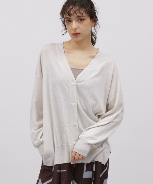 LAKOLE（ラコレ）の「ラメシアーVカーディガン / 112935（カーディガン/ボレロ・レディース・ライム/アイボリー/チャコールグレー・FREE）」の2枚目の写真