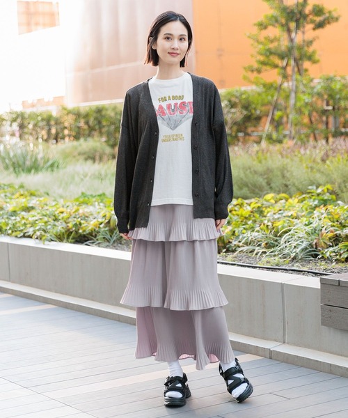 LAKOLE（ラコレ）の「ラメシアーVカーディガン / 112935（カーディガン/ボレロ・レディース・ライム/アイボリー/チャコールグレー・FREE）」の4枚目の写真