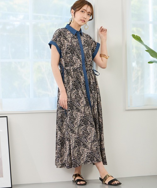 NICOLE white（ニコルホワイト）の「柄デシン ウエストドロストワンピース／半袖（ワンピース・レディース・ホワイト系/ネイビー系/ブラック系・FREE）」の2枚目の写真