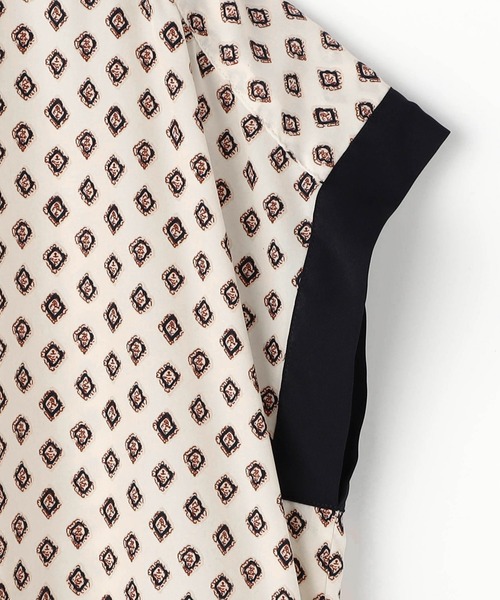 NICOLE white（ニコルホワイト）の「柄デシン ウエストドロストワンピース／半袖（ワンピース・レディース・ホワイト系/ネイビー系/ブラック系・FREE）」の9枚目の写真