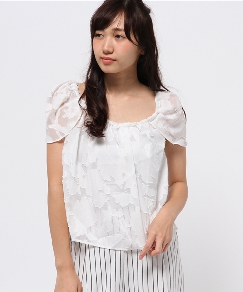 OUTLET（アウトレット）の「【who's who Chico】JQシフォンオフショルブラウス（シャツ/ブラウス・レディース・ライトブルー/ネイビー/ホワイト・FREE）」の2枚目の写真