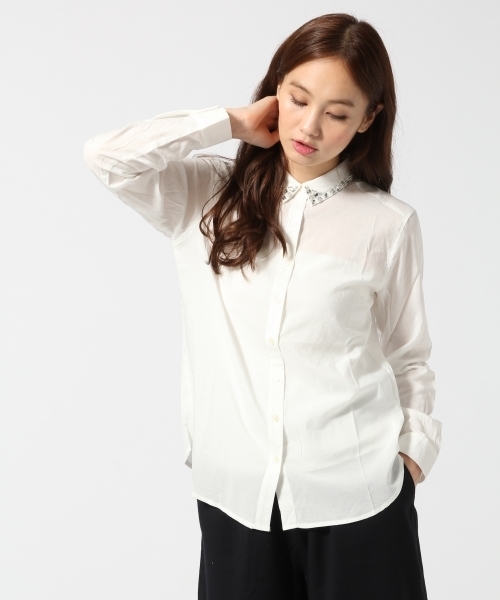 GLOBAL WORK(グローバルワーク)の「コットンレーヨンビジューエリシャツ長袖/567161(シャツ/ブラウス・レディース・ホワイト/その他/ライトブルー/ブルー/ホワイト系その他/ブルー系その他・LARGE/SMALL/MEDIUM)」の2枚目の写真
