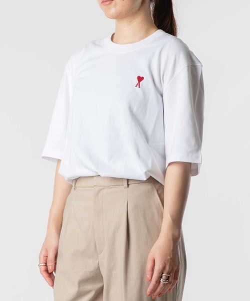 AMI Alexandre Mattiussi（アミアレクサンドルマテュッシ）の「AMI PARIS AMI DE COEUR T SHIRTS アミ パリス アミハート Tシャツ（Tシャツ/カットソー・メンズ・ホワイト/ブラック/グレー・MEDIUM/FREE/X-LARGE/X-SMALL/SMALL）」の2枚目の写真
