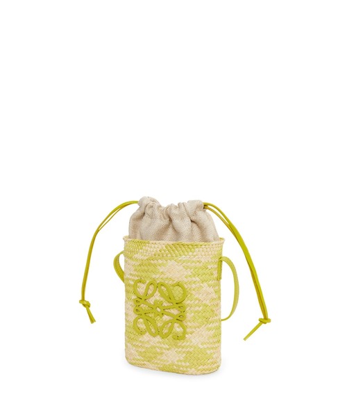 LOEWE（ロエベ）の「アナグラム チェック スクエアポケット（イラカヤシ&クラシックカーフ）（ショルダーバッグ・レディース・ライム・ONE SIZE）」の3枚目の写真