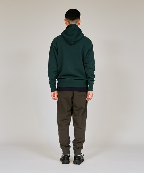 Champion（チャンピオン）の「【Champion/チャンピオン】メンズ ベーシック フーデッドスウェットシャツ（パーカー・メンズ・ネイビー/オートミール/オフホワイト/ブラック系その他/ダークグリーン・LARGE/MEDIUM/SMALL/X-LARGE）」の6枚目の写真