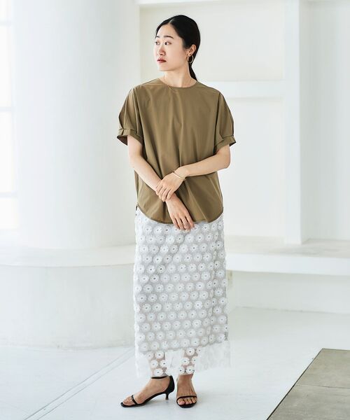 le.coeur blanc（ルクールブラン）の「《接触冷感・撥水加工》ナイロンストレッチタックスリーブプルオーバー（シャツ/ブラウス・レディース・ベージュ/ダークグリーン/ダークグレー・38）」の20枚目の写真