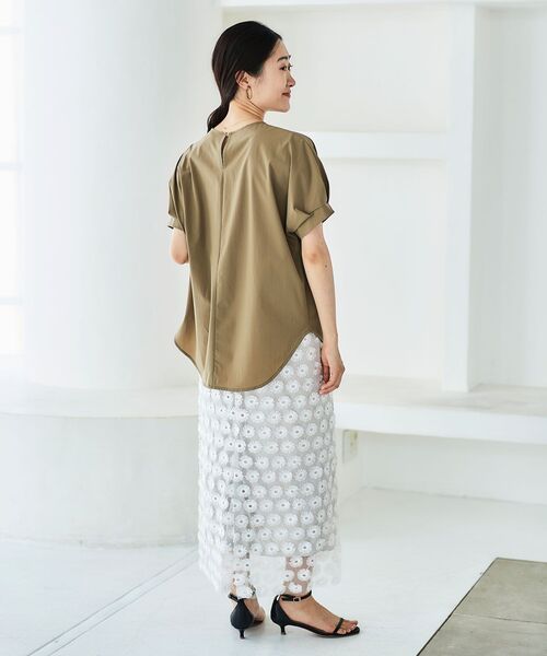 le.coeur blanc（ルクールブラン）の「《接触冷感・撥水加工》ナイロンストレッチタックスリーブプルオーバー（シャツ/ブラウス・レディース・ベージュ/ダークグリーン/ダークグレー・38）」の21枚目の写真