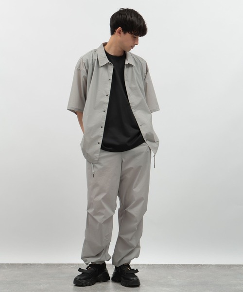 LAKOLE(ラコレ)の「さらさらナイロンコーチシャツ / 133139(シャツ/ブラウス・メンズ・ブラック/ライトグレー/キャメル・MEDIUM/LARGE/X-LARGE)」の17枚目の写真