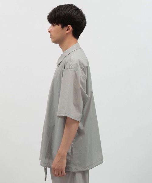 LAKOLE(ラコレ)の「さらさらナイロンコーチシャツ / 133139(シャツ/ブラウス・メンズ・ブラック/ライトグレー/キャメル・MEDIUM/LARGE/X-LARGE)」の13枚目の写真