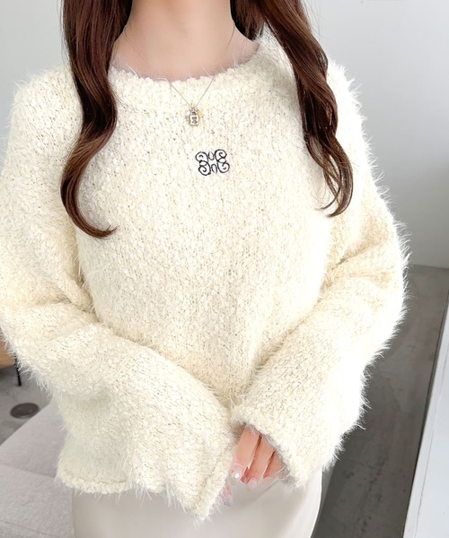 セール】【mily bilet】愛され大人フェミニン。ポンポンフェザー胸刺繍