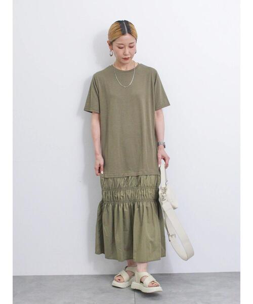 Samansa Mos2 blue（サマンサモスモスブルー）の「異素材ドッキングワンピース（ワンピース・レディース・カーキ/ブラック/チャコールグレー・F）」の4枚目の写真