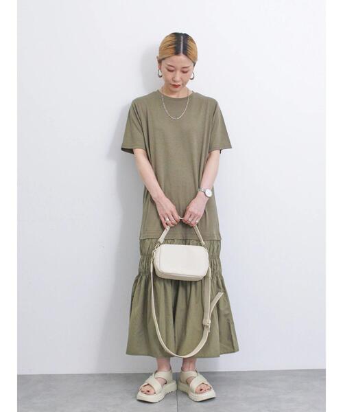 Samansa Mos2 blue（サマンサモスモスブルー）の「異素材ドッキングワンピース（ワンピース・レディース・カーキ/ブラック/チャコールグレー・F）」の5枚目の写真
