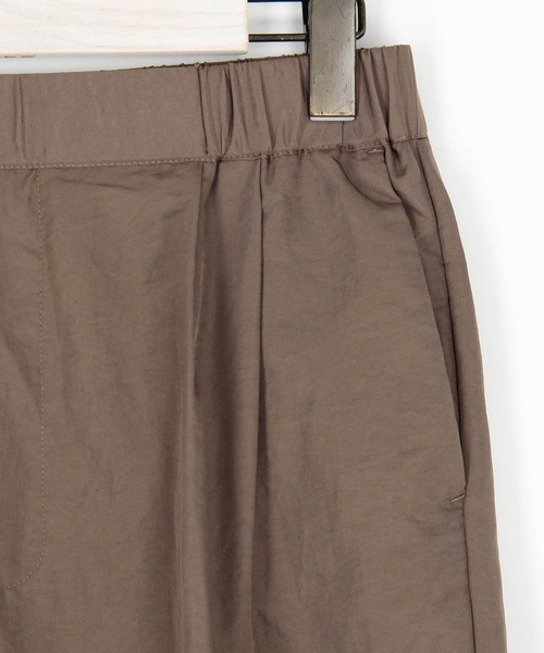 NICOLE CLUB(ニコル クラブ)の「ナイロンツイルカーゴパンツ(カーゴパンツ・レディース・ブラック/グレー/ベージュ・MEDIUM)」の16枚目の写真