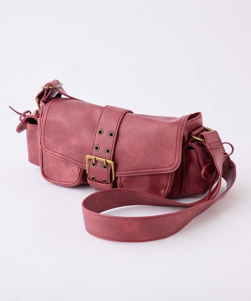 one after another NICE CLAUP（ワンアフターアナザーナイスクラップ）の「ベルトデザインショルダーバッグ（ショルダーバッグ・レディース・ブラック/アイボリー/ワインレッド/ブラウン・FREE）」の19枚目の写真