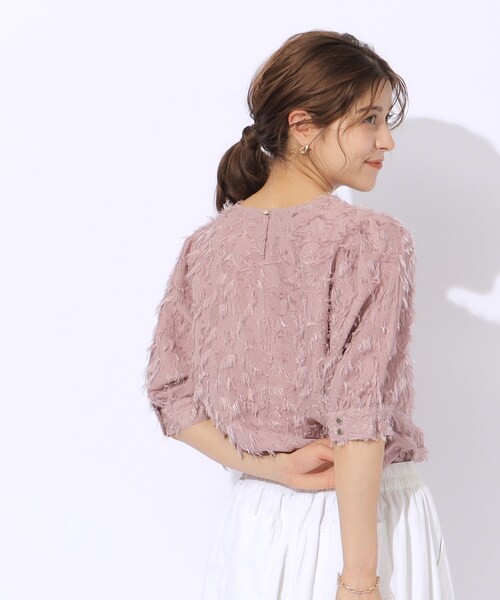 DRESKIP（ドレスキップ）の「◆【洗える】上品な甘さ フリンジ ジャカード5分袖ブラウス（シャツ/ブラウス・レディース・オフホワイト/ピンク系/ブラック・02/03/04）」の22枚目の写真