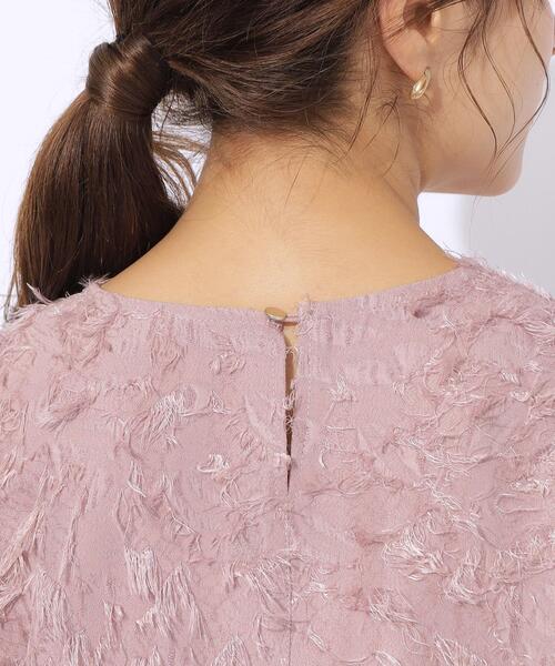 DRESKIP（ドレスキップ）の「◆【洗える】上品な甘さ フリンジ ジャカード5分袖ブラウス（シャツ/ブラウス・レディース・オフホワイト/ピンク系/ブラック・02/03/04）」の15枚目の写真