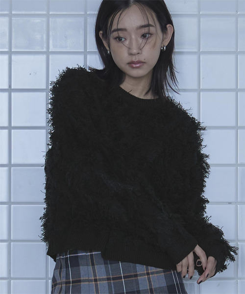 miette(ミエット)の「クルーネックフリンジニット(ニット/セーター・レディース・ライム/レッド/ブラック・FREE)」の2枚目の写真