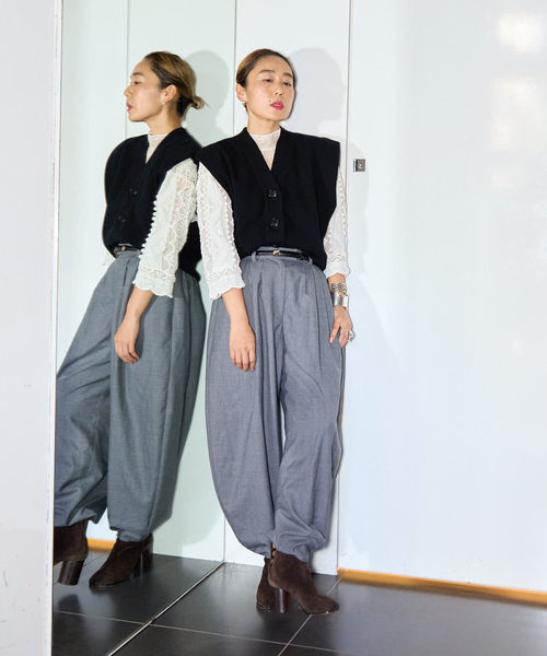 CITYSHOP（シティーショップ）の「《追加》VOLUME WOOL パンツ（その他パンツ・レディース・ブラック/グレー・36/38）」の3枚目の写真