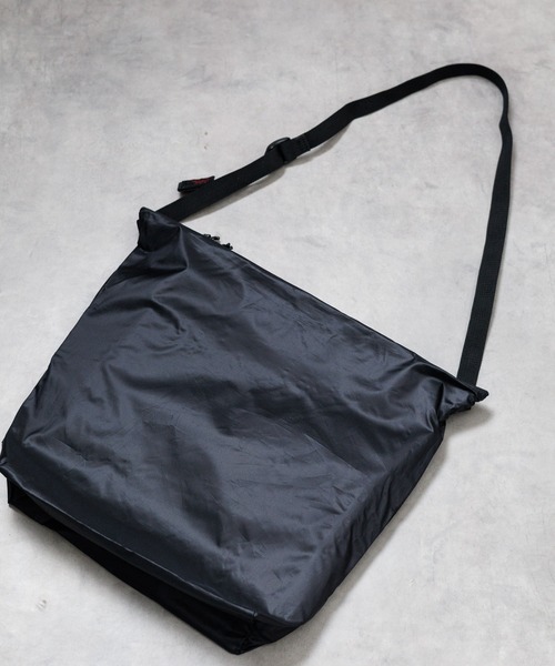 Gramicci（グラミチ）の「【63】【GRAMICCI】MICRO RIPSTOP SIDE BAG（ショルダーバッグ・レディース・オリーブ/アイボリー/ダークベージュ/ダークネイビー・FREE）」の4枚目の写真