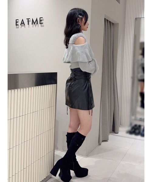 EATME（イートミー）の「フェイクレザーレースアップミニスカート（スカート・レディース・アイボリー/ブラック/シルバー・SMALL/MEDIUM）」の7枚目の写真