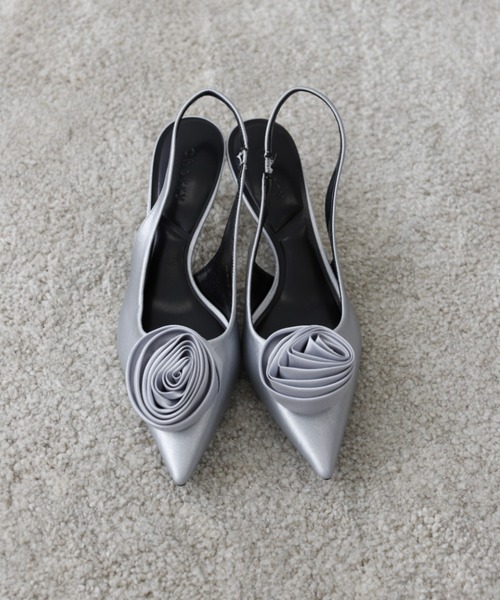 TITTY&CO.（ティティーアンドコー）の「ローズパンプス（パンプス・レディース・シルバー/ブラック/アイボリー・LARGE/MEDIUM）」の12枚目の写真