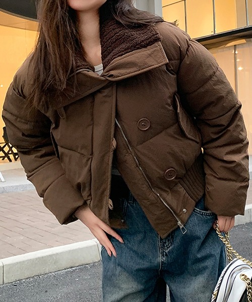 AMAJI(アマジ)の「ボアネック エコダウンブルゾン(ダウンジャケット/コート・レディース・ベビーピンク/ブラック/ブラウン/オフホワイト・MEDIUM/LARGE)」の7枚目の写真