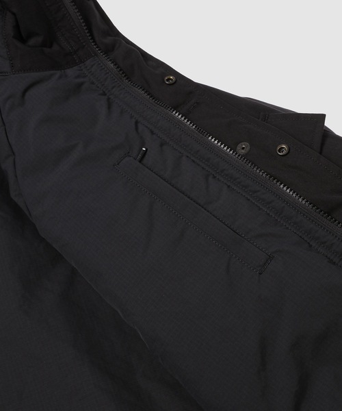 COMME des GARCONS HOMME(コム デ ギャルソン・オム)の「コットンナイロン ミリタリーフード(ミリタリージャケット・メンズ・ブラック/ベージュ・S/M/L/XS)」の9枚目の写真