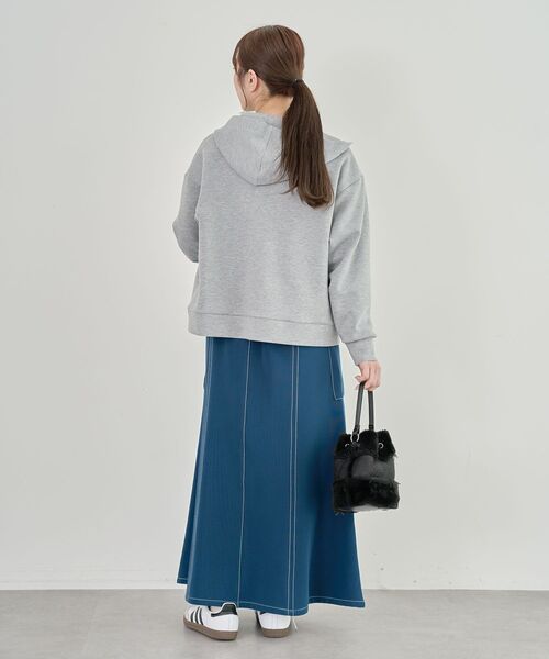 Green Parks(グリーンパークス)の「Soft Cushion ダンボールZipパーカー(パーカー・レディース・ダークグレー/ホワイト系その他2/杢グレー・FREE)」の18枚目の写真