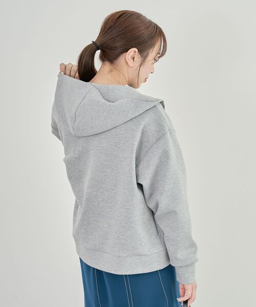 Green Parks(グリーンパークス)の「Soft Cushion ダンボールZipパーカー(パーカー・レディース・ダークグレー/ホワイト系その他2/杢グレー・FREE)」の21枚目の写真