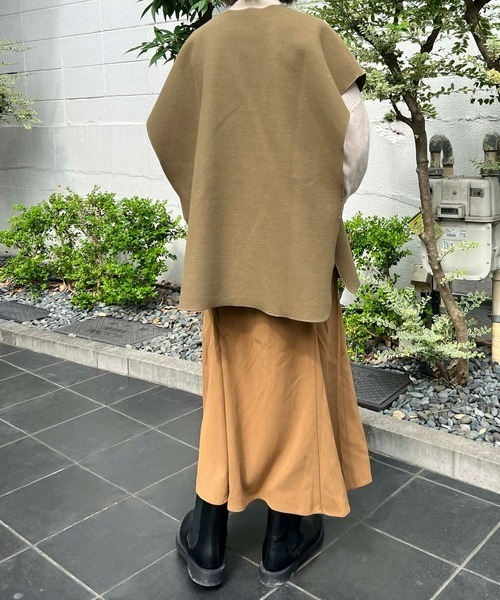 byYOUANCE（バイユアンス）の「パイピングマーメイドスカート（スカート・レディース・ベージュ・FREE）」の2枚目の写真