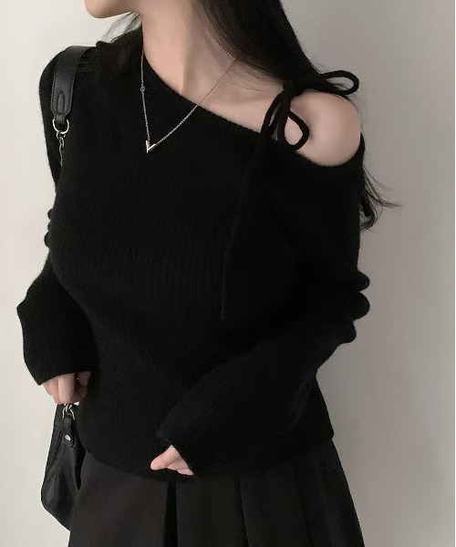 WEGO（ウィゴー）の「WEGO/リボンオフショルタイトニット（ニット/セーター・レディース・レッド/ブラック/アイボリー・FREE）」の2枚目の写真